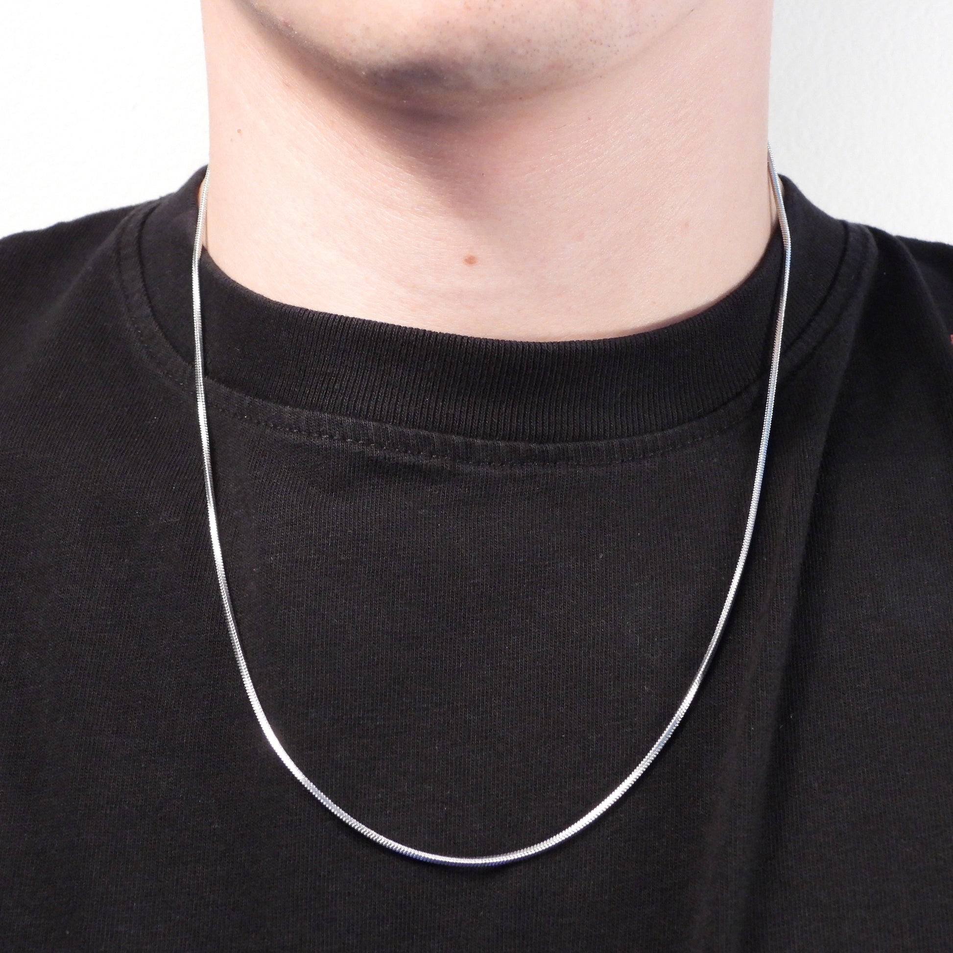 SERPE CHAIN NECKLACE- SILVER