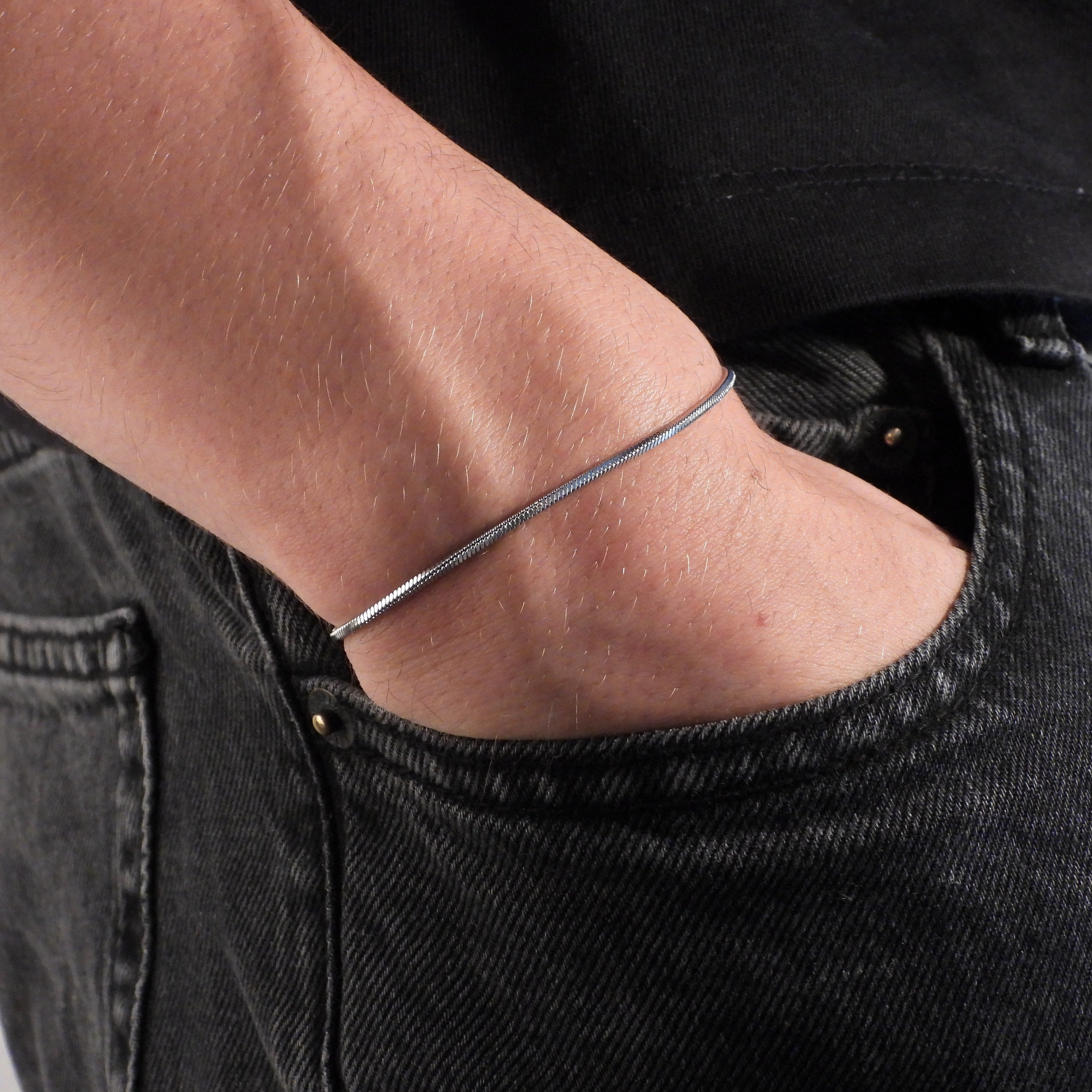 QUADRATISCHES KETTENARMBAND